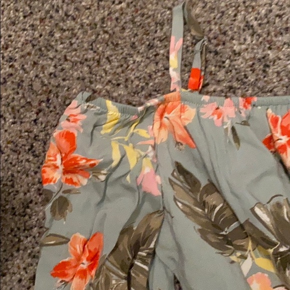 Romper - Picture 2 of 2